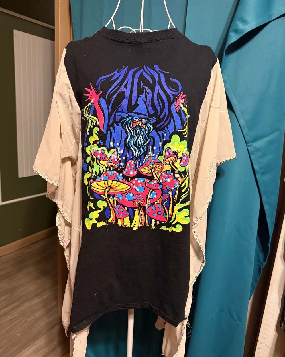 A-Lab Upcycled Wizard Graphic T-Shirt Kimono Top - Size Medium/large